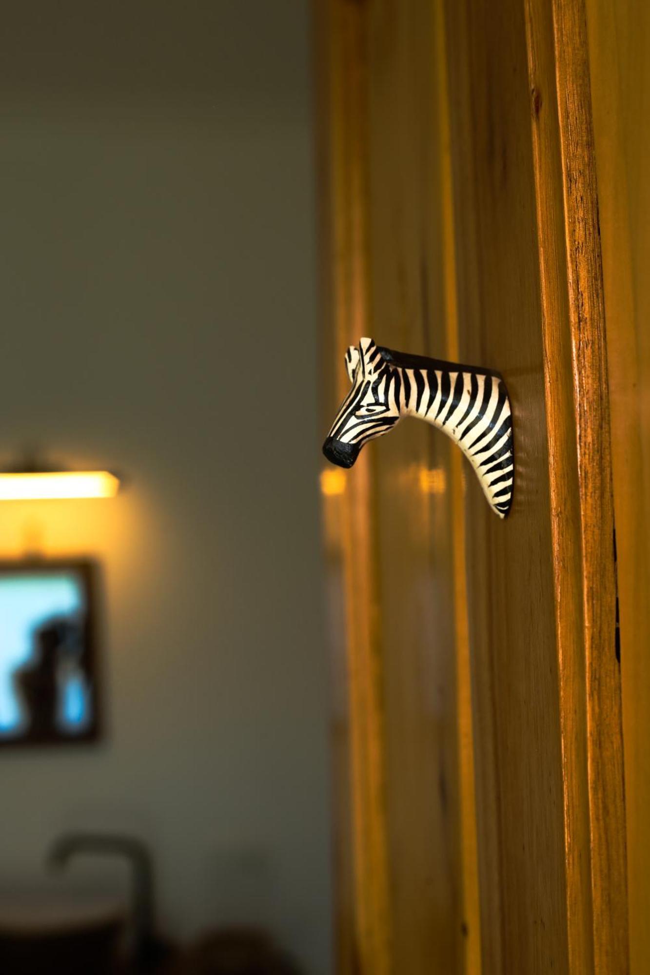 Hakuna Woga Inn Аруша Экстерьер фото